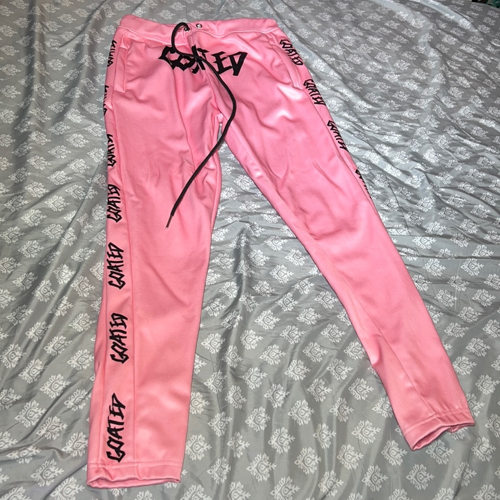 Im selling these goat pants , only weared once ! They’re really comfortable